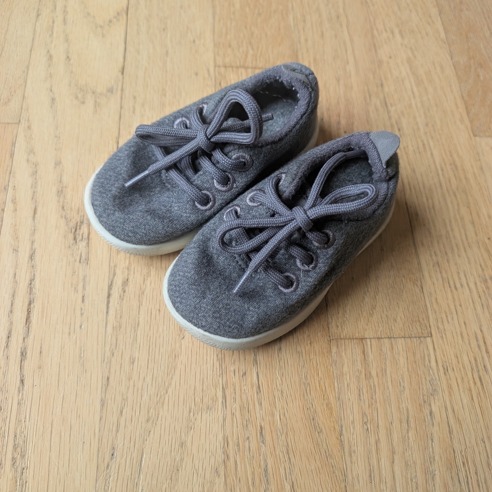 Allbirds Kids Sneakers in Charcoal Gray